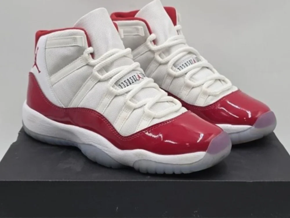 Nike Air Jordan 11 Retro GS Varsity Red Sneakers